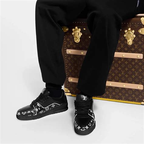 LOUIS VUITTON || LV Trainer Monogram Low-Top Sneakers – FASHION MYST