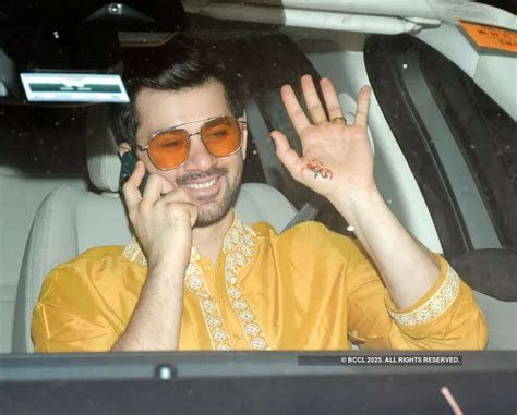 Dharmendra, Sunny Deol and Ranveer Singh dance their hearts out at ...