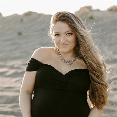 Kylee DeWeese's OnlyFans Scandal: What Really Happened? - Truth or Fiction