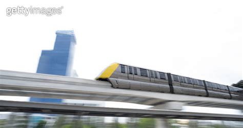 Monorail 的图像结果