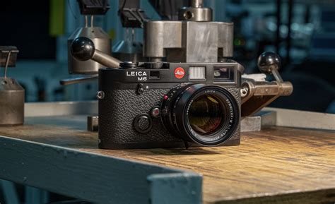 Leica re-releases the Leica M6 film camera for $5,295 with updated ...