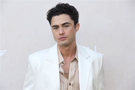 Darren Barnet Is Joining Chicago Med as Dr. Frost (DETAILS)