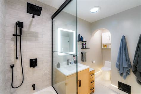 Sophisticated Bathroom Remodel in Los Angeles - Flip it Homes