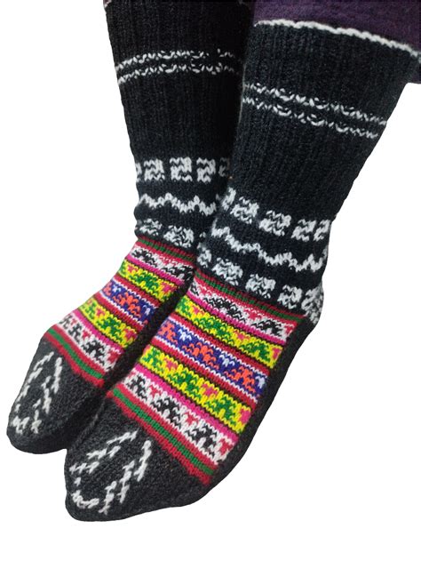 SOCKS CASHMILON (DESIGN PATTREN MAY VARY) – Bhuttico Shawls
