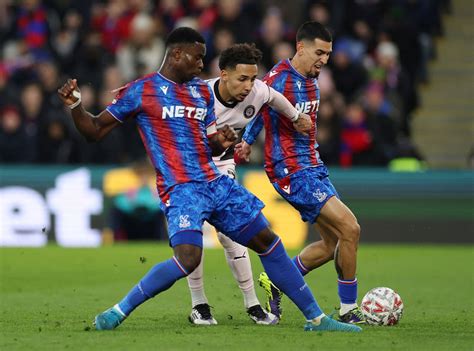 Chelsea Transfer News: Blues Set to Battle for Munoz in January