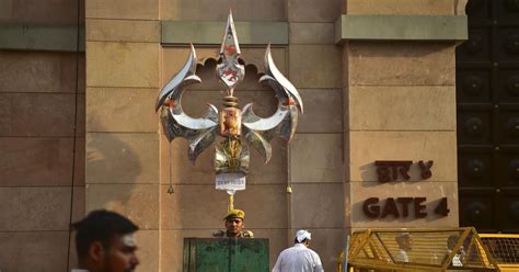 Supreme Court refuses to stay order allowing Hindus to pray in sealed ...