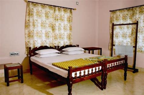MAPLE OAK HOLIDAY HOME (Chundale) - Villa Reviews, Photos, Rate ...