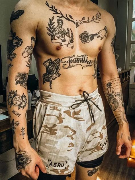 50+ Bold Chest Tattoo Ideas for Men (2025 Edition) | Tattooing 101