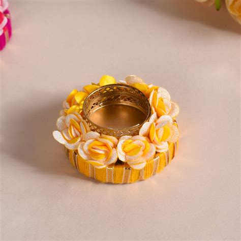 Flower Petal Tea Light Holders Set Of 6 Online - Premium Candle Holder ...