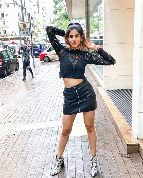 Stunning holiday pictures of ‘Bom Diggy Diggy’ girl Sakshi Malik, who ...