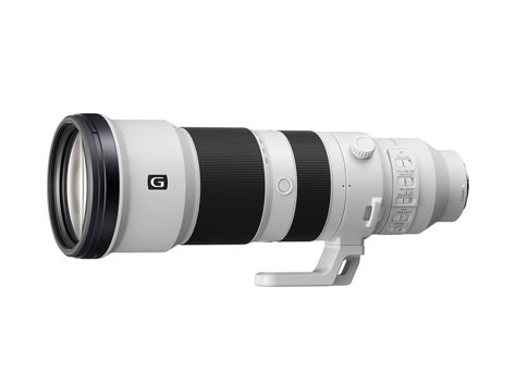 Sony's 400-800mm super-telephoto is built for maximum reach