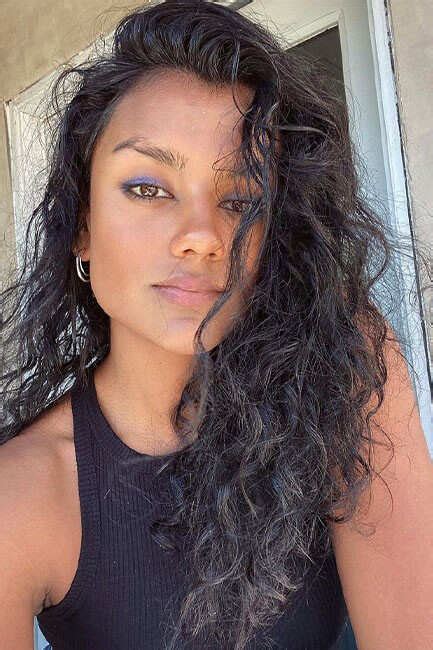 Bring Out Your Natural Locks To The Season Of Ruffle Waves | Grazia India