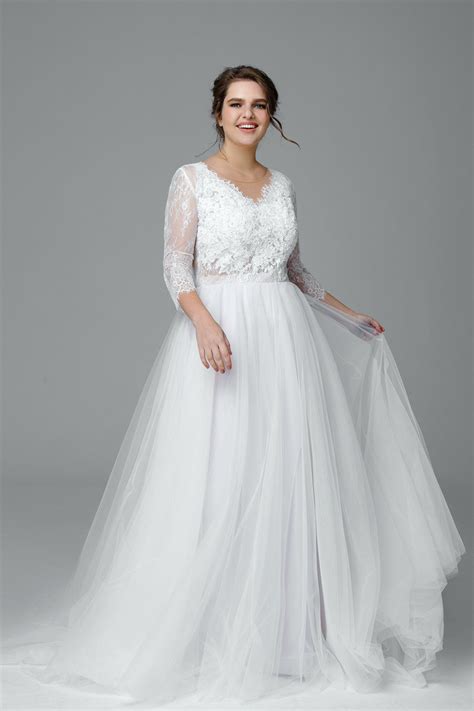 Plus size long sleeve wedding dress, Lace wedding dress, Made to measu… | Long sleeve wedding ...