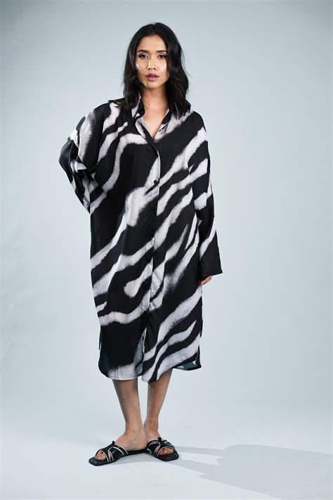Zebra Oversized Shirt Dress | Summer Outfit | Nolabels - Nolabels.in