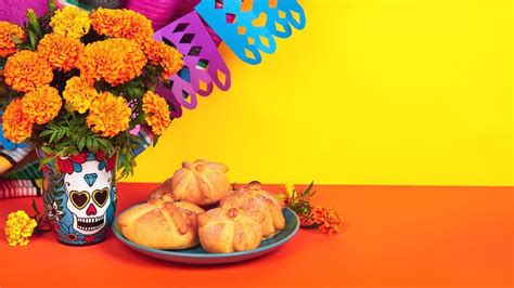Pan de Muerto: Mexican Day of the Dead Bread, Joliet Junior College ...
