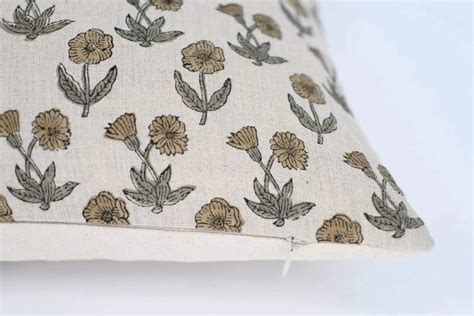 Shop Amelia Block Print Pillow Cover Online – Rohiyaan