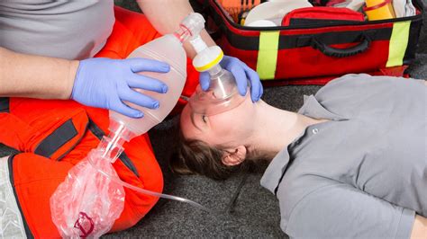 BLS vs CPR: Key Differences, Who Needs Each, and Validity | Coast2Coast