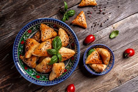 Premium Photo | Uzbek and Central Asia cuisine concept Samsa or ...