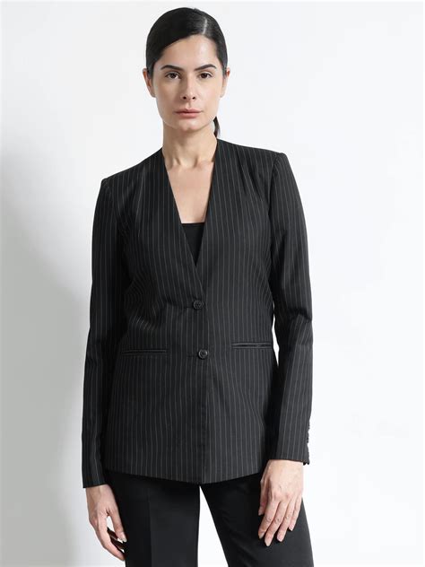 Buy Black Single Breasted Blazer Online | FableStreet