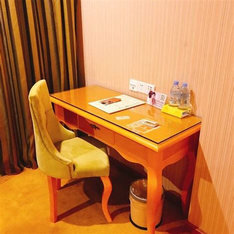 VIENNA INTERNATIONAL HOTEL SHANTOU CHENGHAI WAISHA BRIDGEVIE - Motel ...