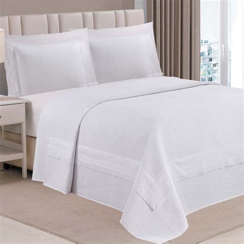 Cobre Leito Percal 300 Fios C/ Bordado Inglês Toque de Pluma Casal ...