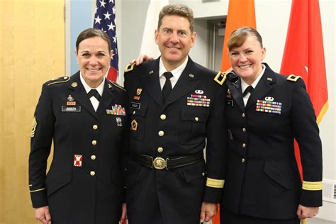 Ready Lightning Soldier Receives First Star | Article | The United ...