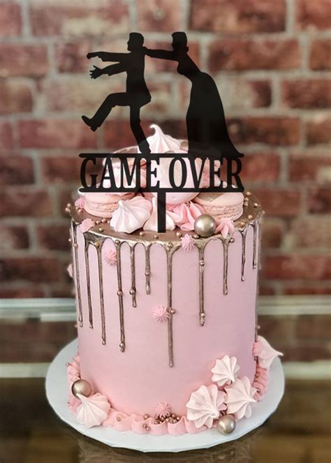 Couple cake topper
