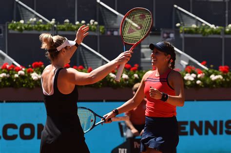 Giuliana Olmos y Gabriela Dabrowski ganan el dobles femenino en Madrid