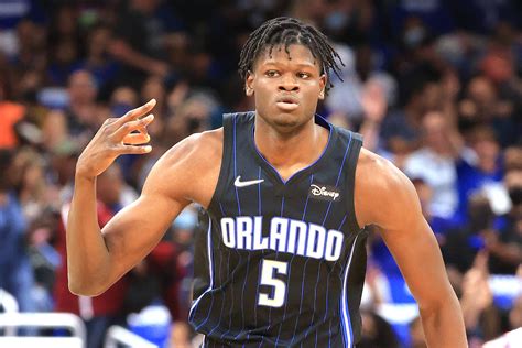 The 10 NBA stars with the largest wingspan