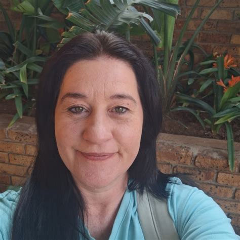 Lisa - English teacher - ₹1338/h