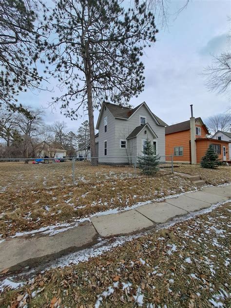 918 Irvine Ave NW, Bemidji, MN 56601 | Trulia