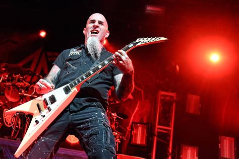 Scott Ian News
