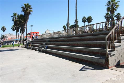 Venice Beach Recreation Center | Rent this location on Giggster