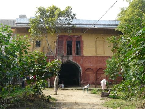 Historical (Architectural) Repercussions of Uneven Affections in Mughal ...