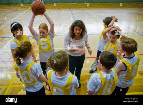 Basketball Coach 的图像结果