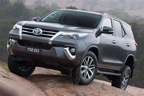 2016 Toyota Fortuner RevealedMotoring Middle East: Car news, Reviews ...