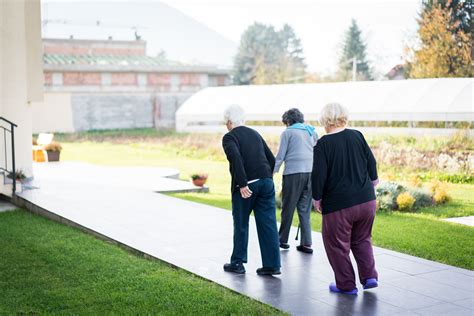 Resident vs. Attending Physician: What's the Difference? | Elderly activities, Activities ...