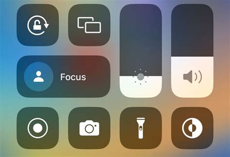 Image result for iOS 9 iPad Pro with Flashlight