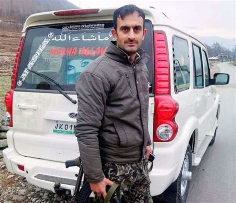 Day after receiving gallantry medal, Col Munindra Nath Rai killed in J ...