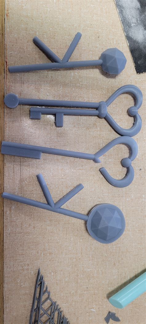 STL file Sailor Pluto's keys・Model to download and 3D print・Cults