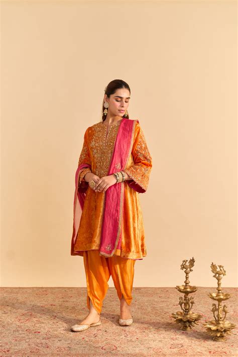 Velvet Suits - Luxury Silk Velvet Suit Sets For Women | Sheetal Batra ...