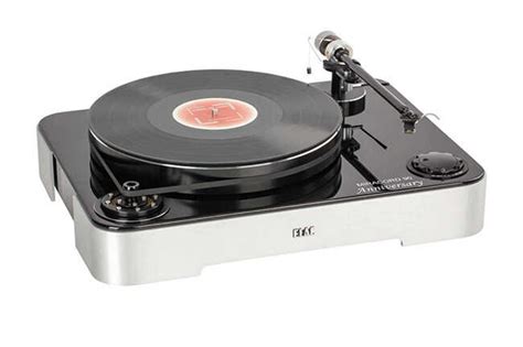 How The Turntables: Your Guide To Starting A Vinyl Collection | Grazia ...