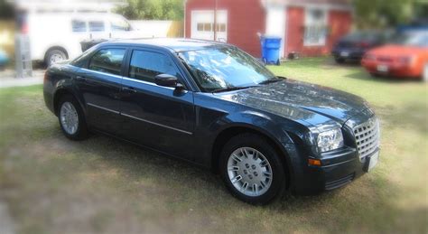 2007 Chrysler 300 Touring 4dr All-wheel Drive Sedan 5-spd Autostick(R) w/OD