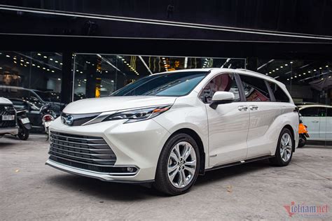 Toyota Sienna 2024 ra mắt, ít thay đổi chỉ dành cho đại gia Việt chịu chơi