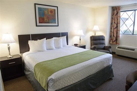 AMERICAS BEST VALUE INN NEW PALTZ - Hotel Reviews, Photos, Rate ...
