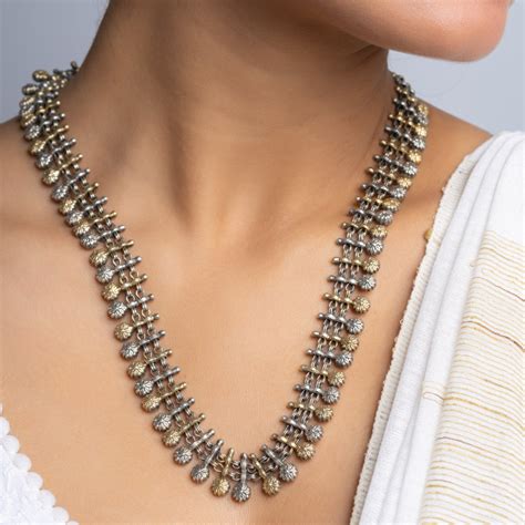 Two-Tone Reversable Traditional Silver Necklace Style 2 – Asian Arts