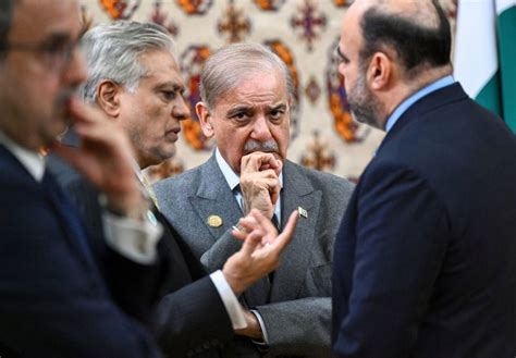 Pakistan PM Shehbaz Sharif 'gatecrashes' Putin-Erdogan meeting after ...