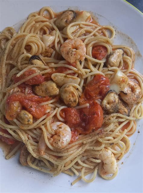 How to Cook Seafood Pasta 的图像结果