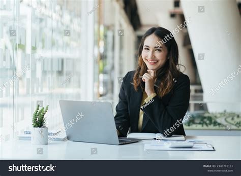 Indian Business Women 的图像结果