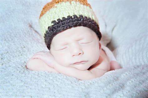 Crochet Newborn Cap Tutorials 的图像结果